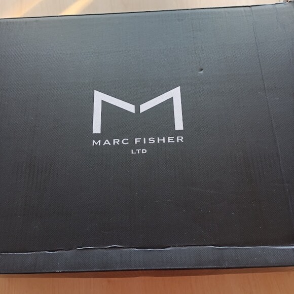 NIB Marc Fisher LTD Medium Natural Suede Larry Pointed Toe Ankle Boots Size 9.5 - Picture 12 of 13